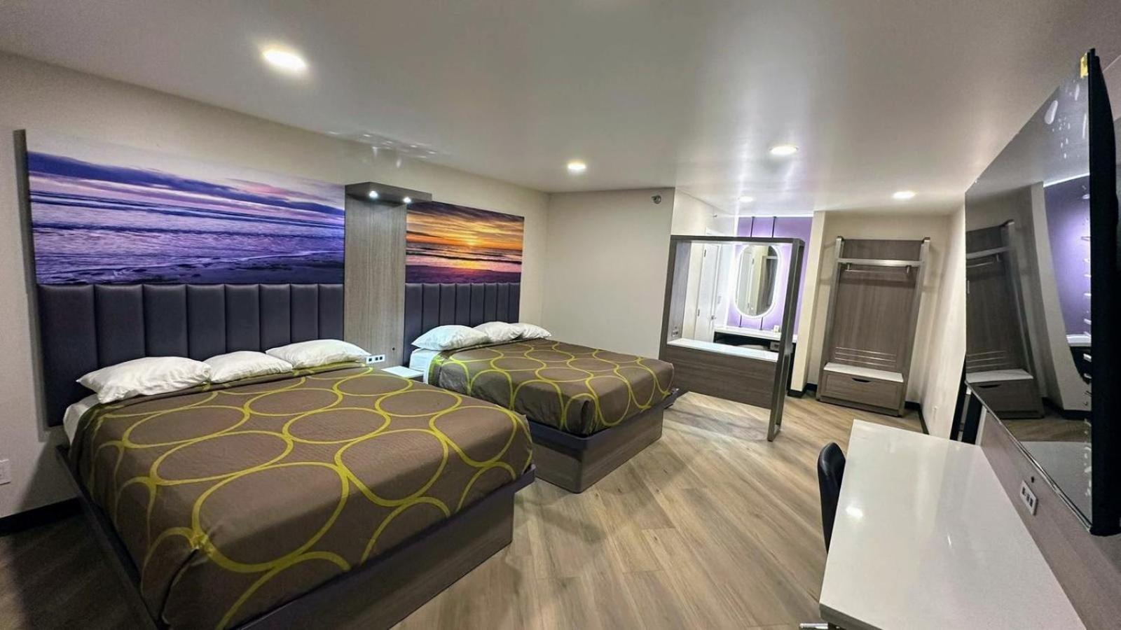 Costa Mesa Inn - Newport Beach Area Экстерьер фото