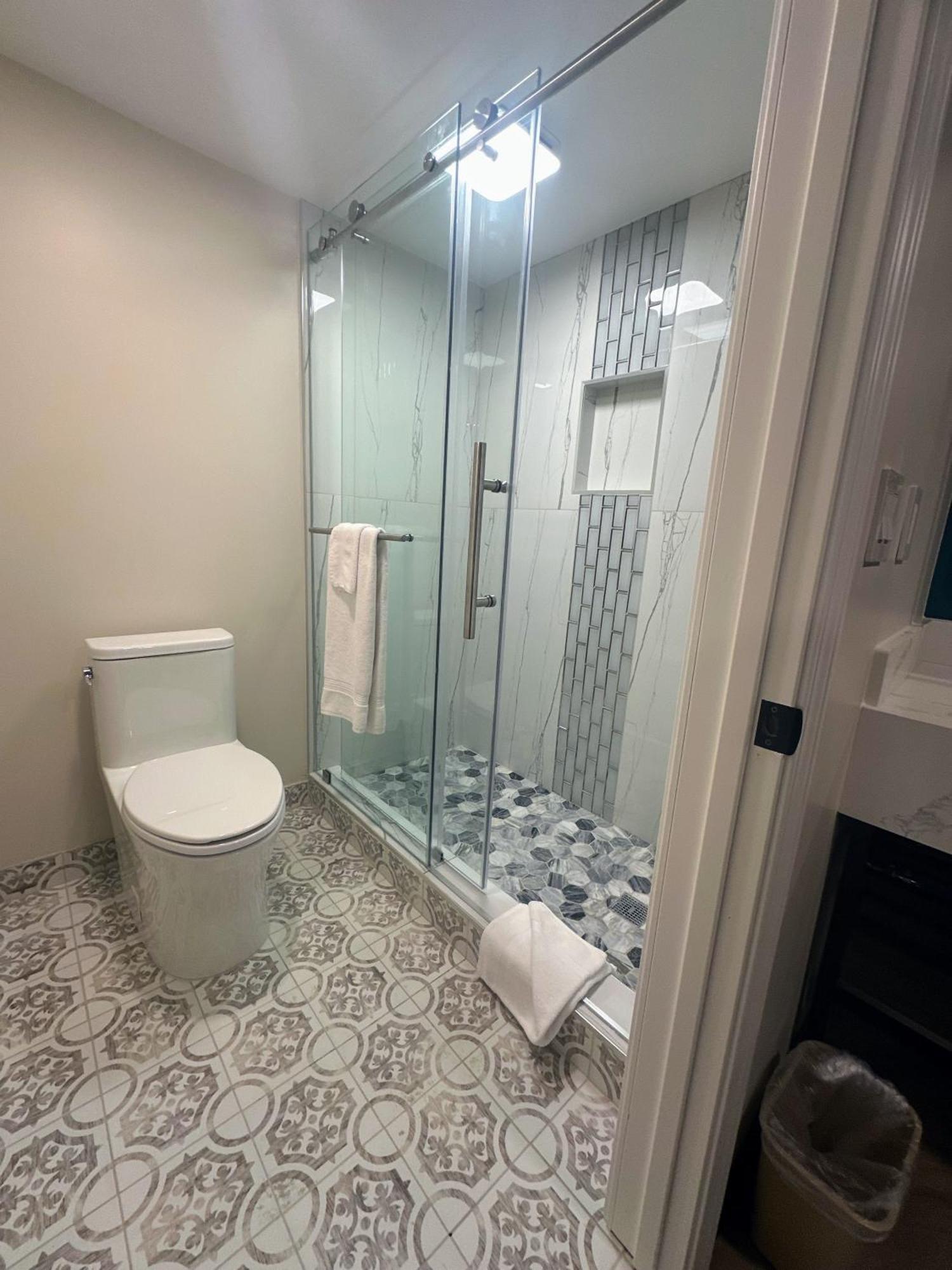 Costa Mesa Inn - Newport Beach Area Экстерьер фото